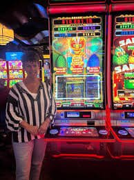 Giao diện slot online xstg trên màn hình điện thoại với ngôn ngữ tiếng Việt rõ ràng